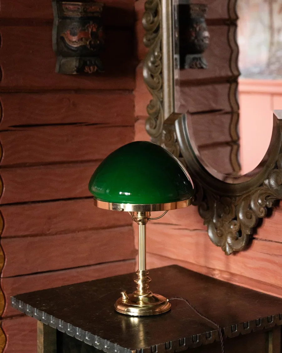 Karlskrona Lampfabrik Bordslampor|Bordslampor I Mässing|Bordslampa - Karlfeldt mässing, toppig grön