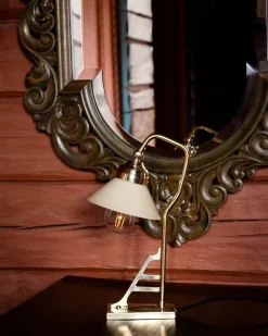 STILARS di GOBBI ANGELO S.n.c. Bordslampor|Bordslampor I Mässing|Bordslampa mässing - Modell 1900 med benvit skärm