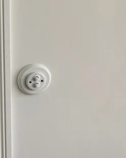 Fontini S.A. Dubbel Strömbrytare Med Dimmer|Strömbrytare Med Dimmer|Dimmer dubbel tryckknapp vitt porslin - Fontini infällt
