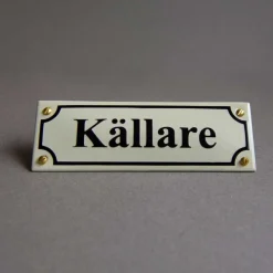 Emaljehuset Emaljskyltar|Emaljskyltar & Dörrskyltar|Emaljskylt - Källare vit/svart