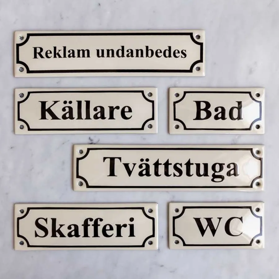Emaljehuset Emaljskyltar|Emaljskyltar & Dörrskyltar|Emaljskylt - Skafferi vit/svart