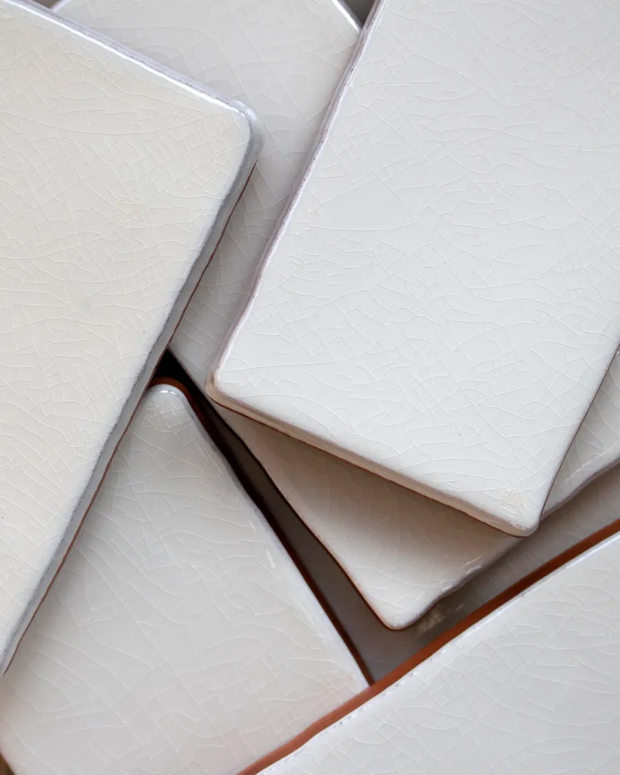 Cevica S.L. Vitt Kakel|Rektangulärt Kakel|Kakel Mayfair - Krackelerad antikvit halftile 7,5 x 15 cm blank, lätt vågigt