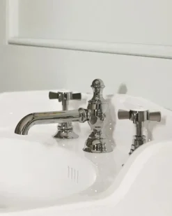 Badex AB Tvättställ|Tvättställsblandare I Krom|Tvättställsblandare - Horus Coventry 3-håls krom