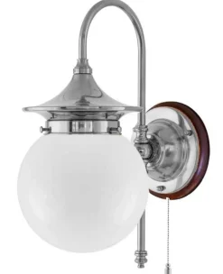 Karlskrona Lampfabrik Vägglampor I Nickel|Vägglampor Med Glaskupa|Vägglampa - Fryxell nickel, opalvit klot
