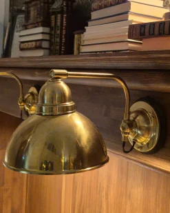 Karlskrona Lampfabrik Vägglampor I Mässing|Vägglampa - Gripenberg mässingsskärm, brun