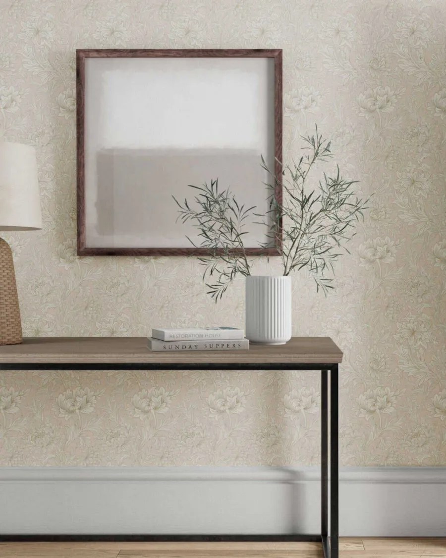 Sanderson Design Group Brands Ltd Mönstrade Tapeter|Blommiga Tapeter|William Morris & Co. Tapet - Chrysanthemum Toile Ivory/Gold