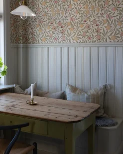 Sanderson Design Group Brands Ltd Mönstrade Tapeter|Blommiga Tapeter|William Morris & Co. Tapet - Fruit Limestone/Artichoke