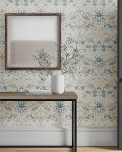 Sanderson Design Group Brands Ltd Mönstrade Tapeter|Blommiga Tapeter|William Morris & Co. Tapet - Simply Strawberry Thief slate/vellum